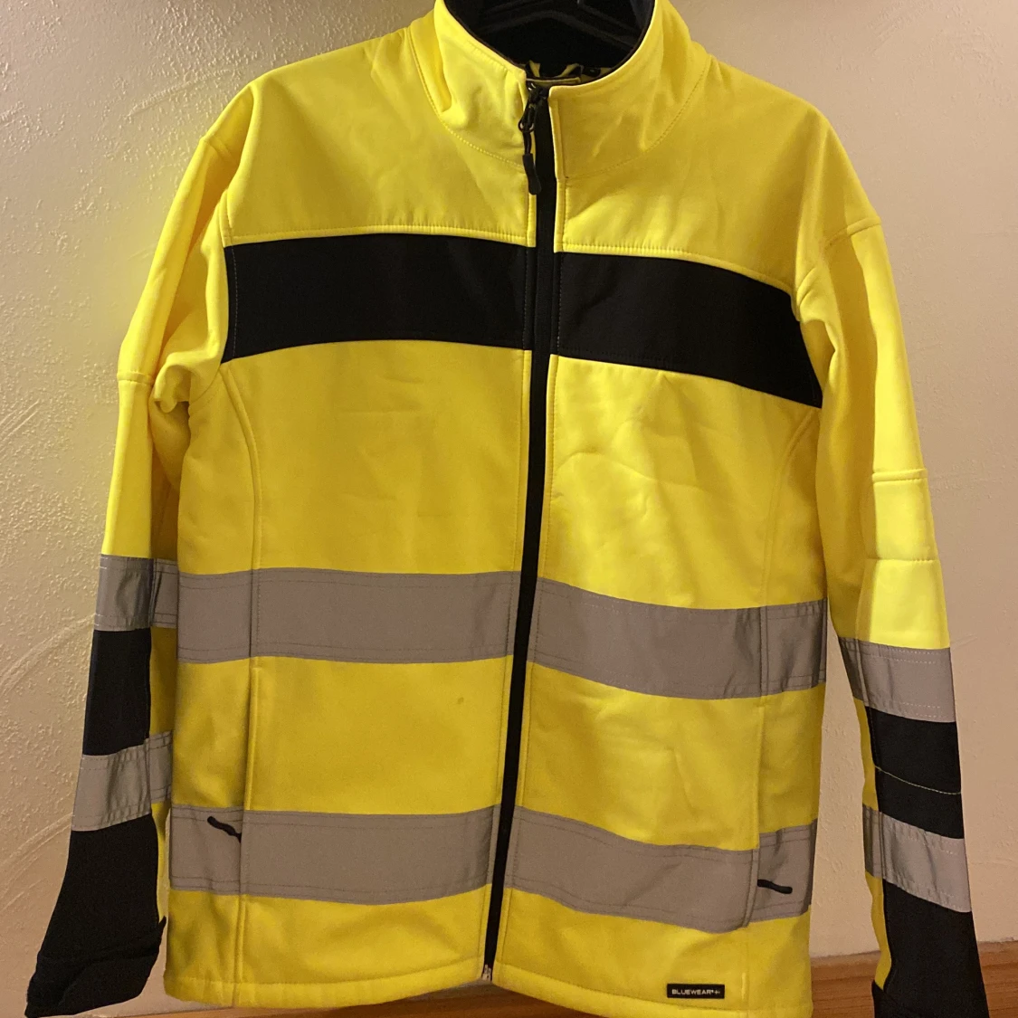 Reflex vindjacka från Bluewear