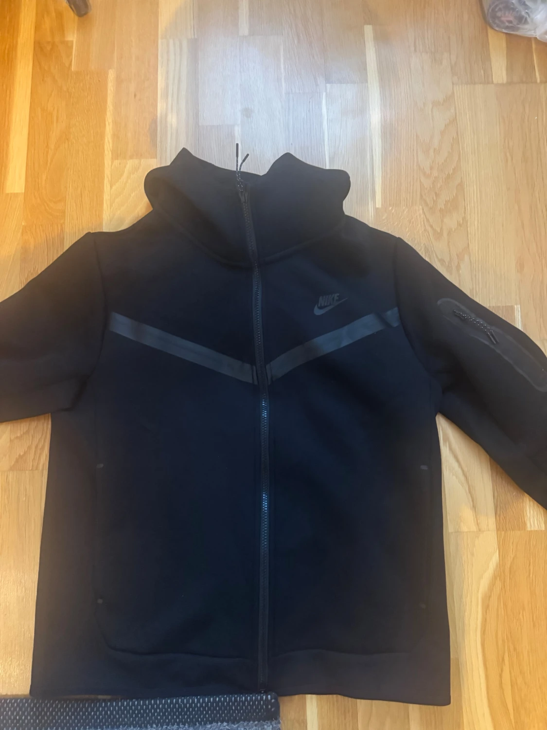 Svart Nike Tech Fleece jacka - 2