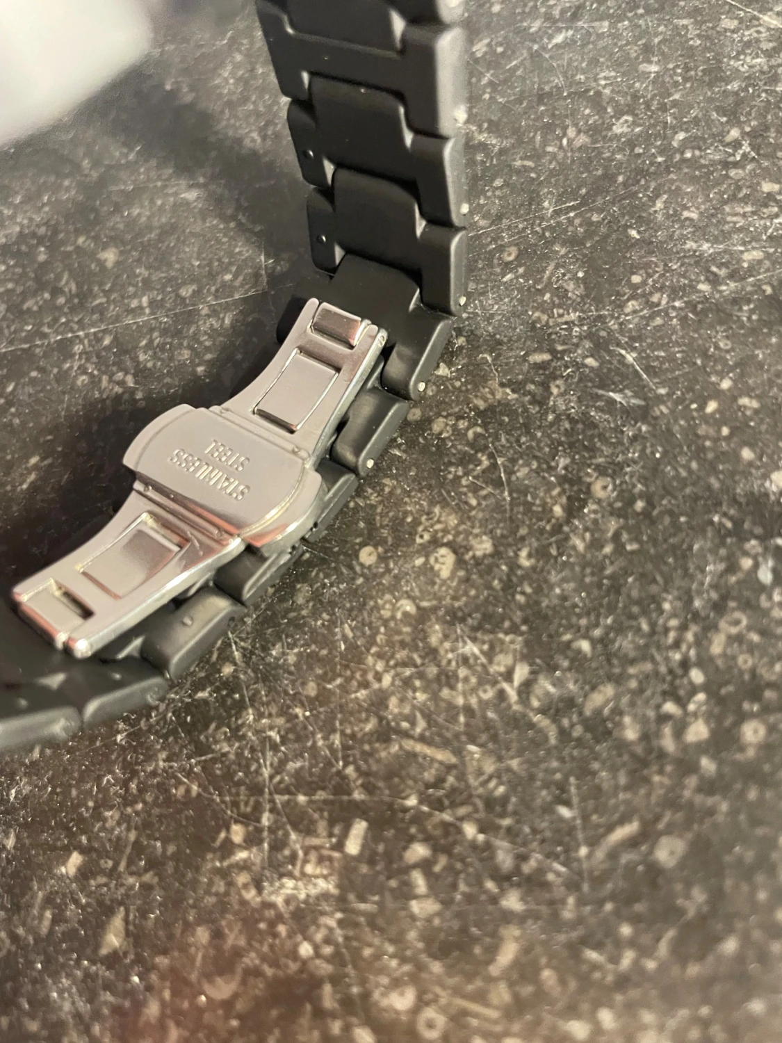 Svart aura Watch  - 1