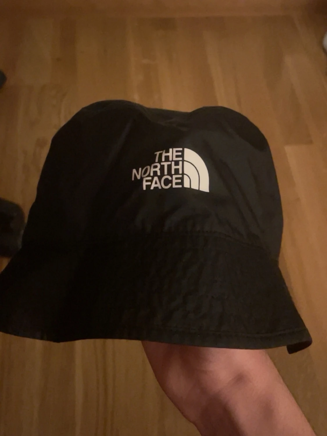 Svart bucket hat från The North Face - 3