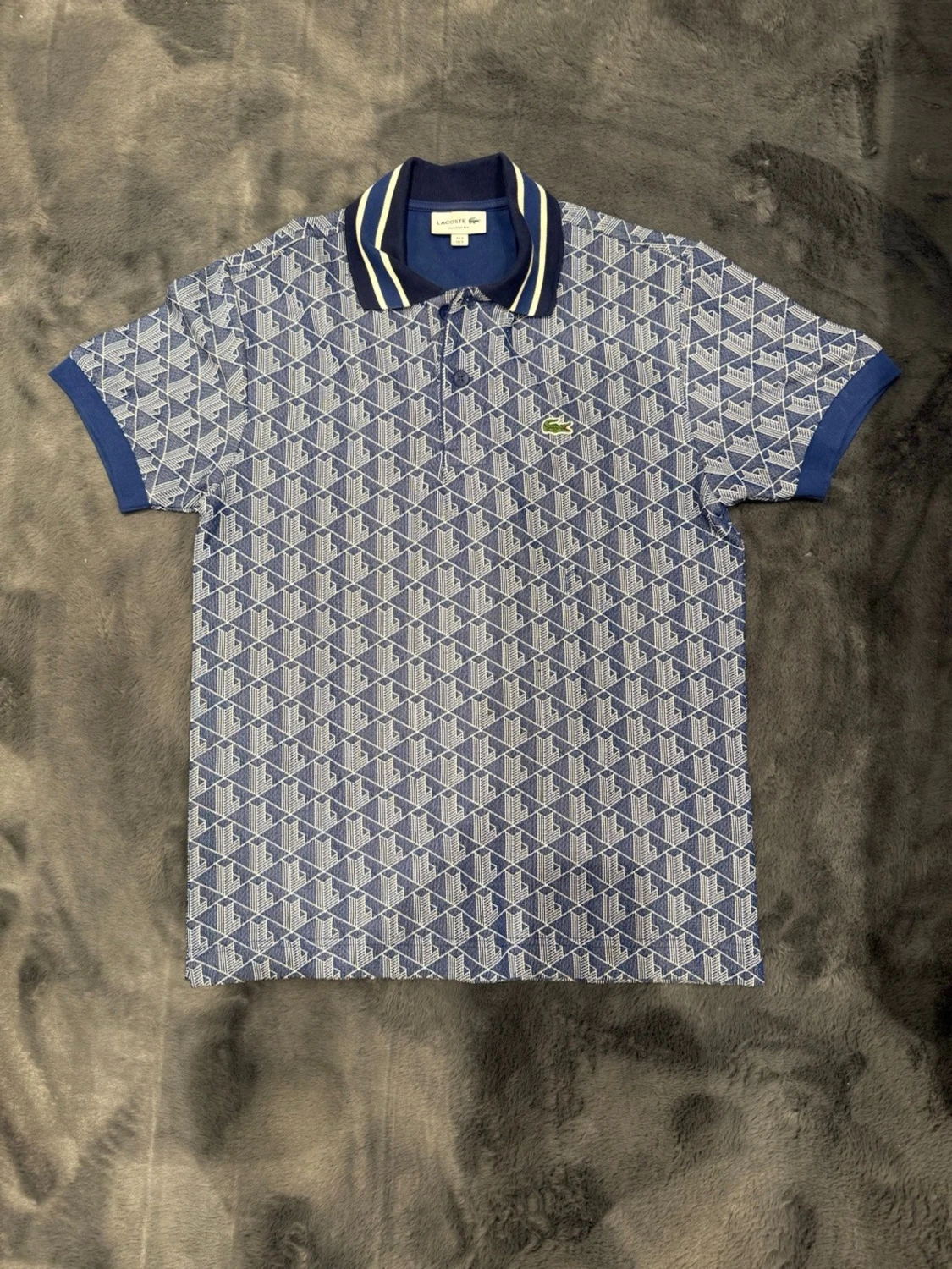 Blå mönstrad piké från Lacoste - 1