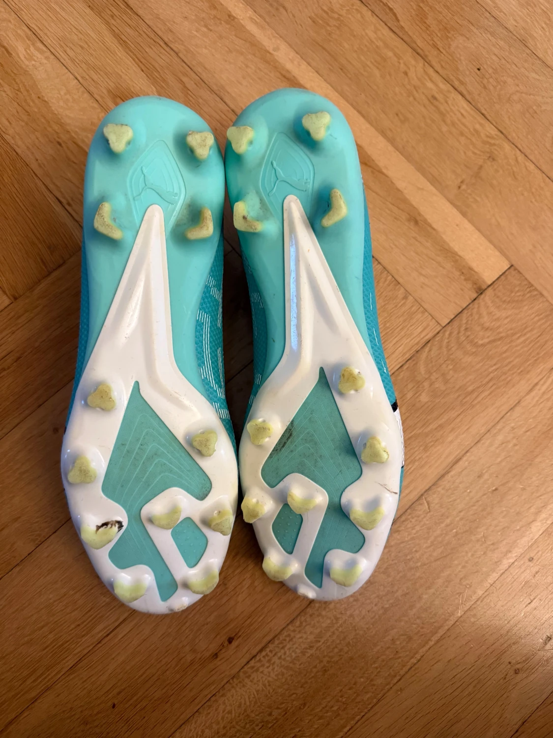 Turkosa Puma Ultra fotbollsskor - 1