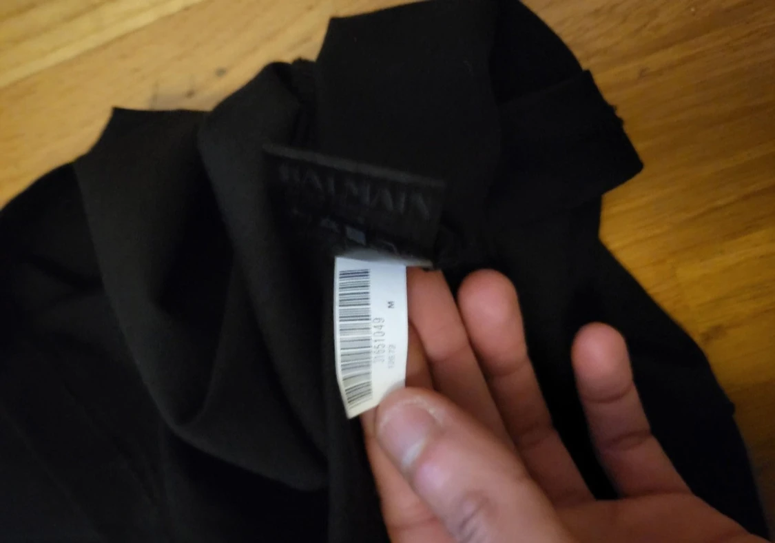 Svart Balmain Paris t-shirt med knappar - 1