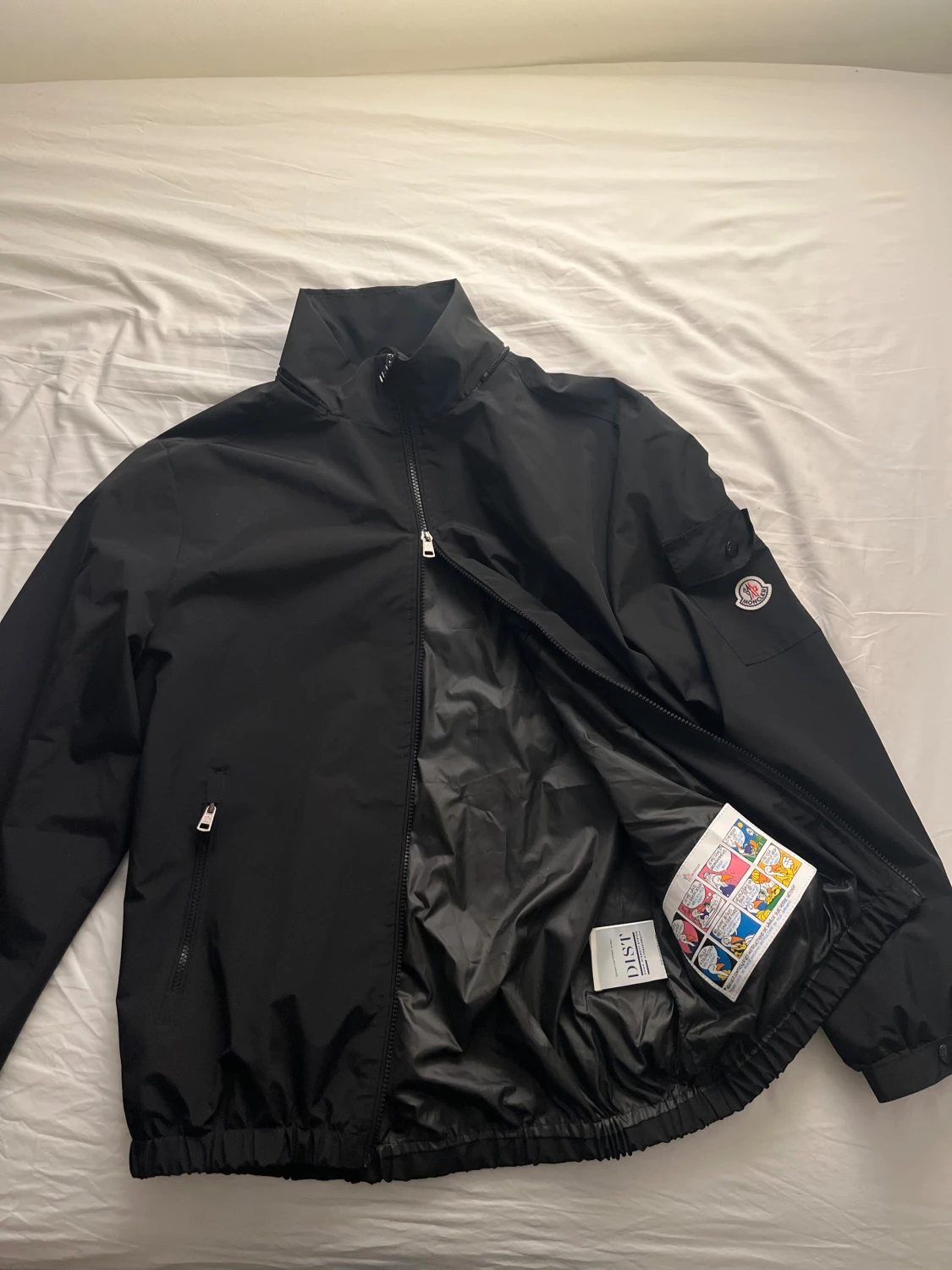 Svart vindjacka från Moncler - 1