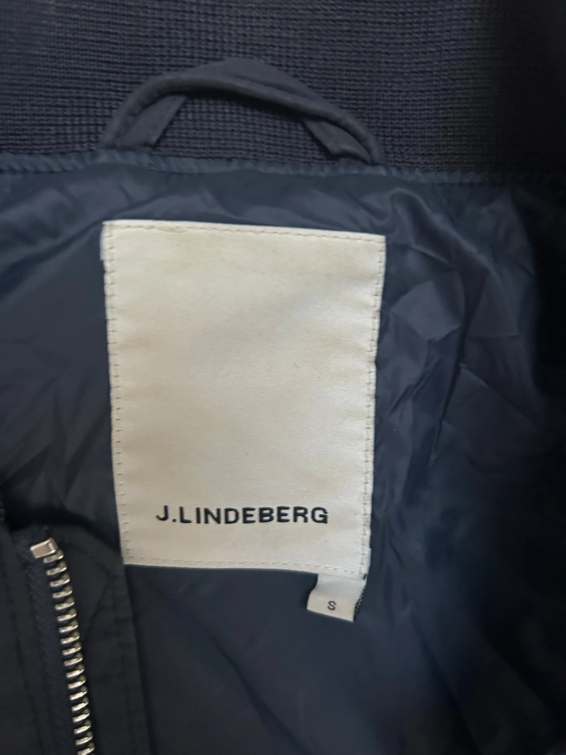 Mörkblå vindjacka j Lindeberg - 2