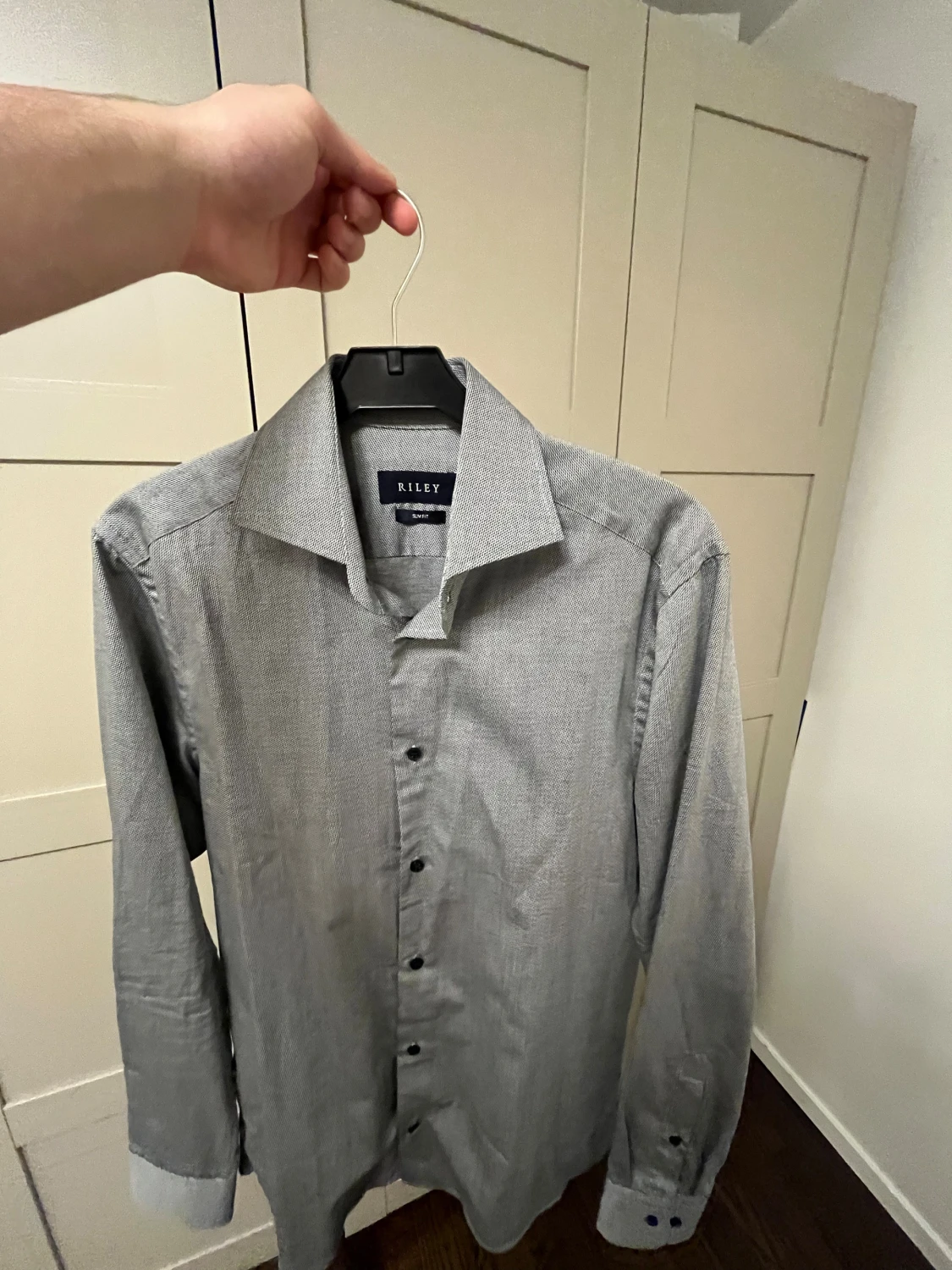 Grå slim fit skjorta