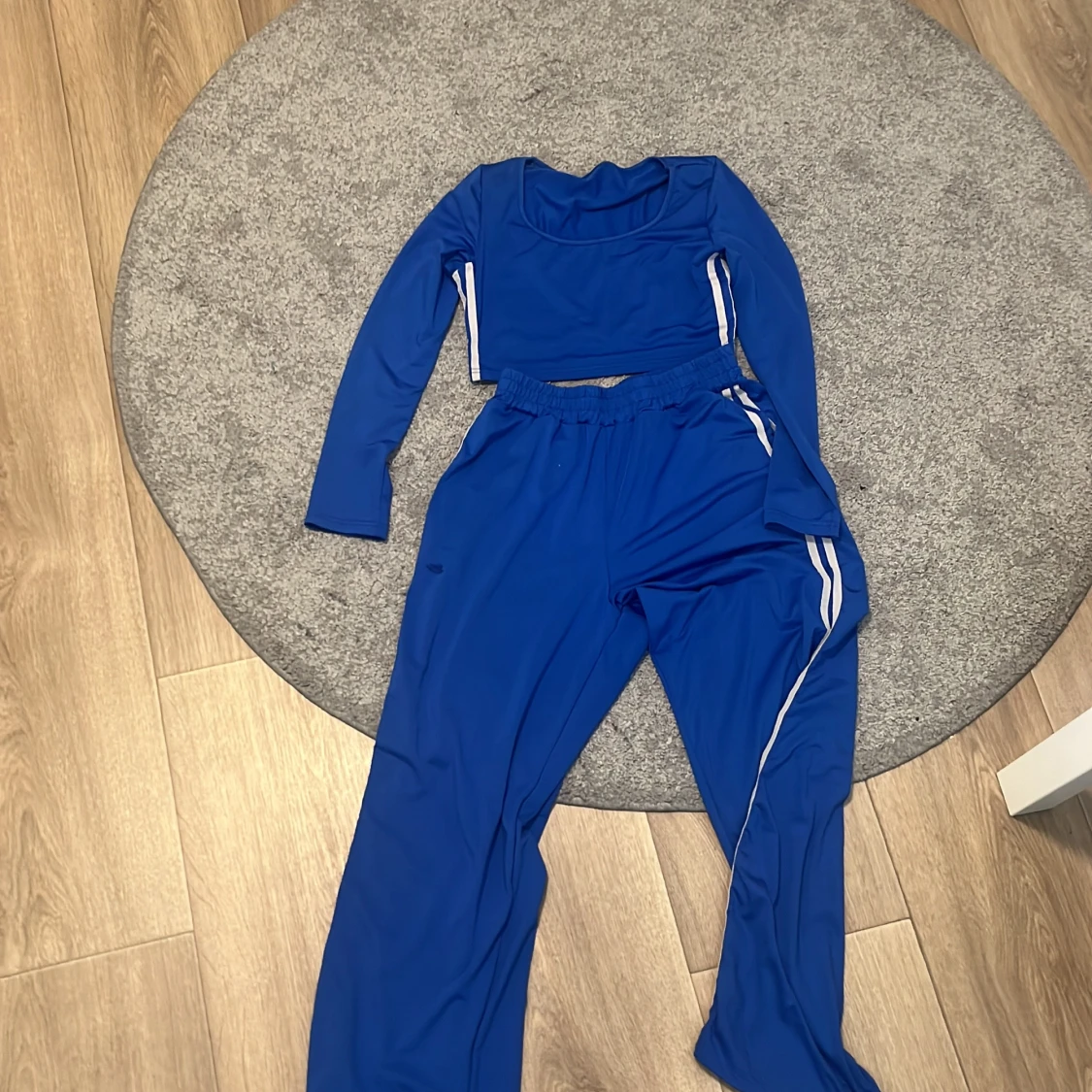 Blå croppad långärmad topp Shein - 4