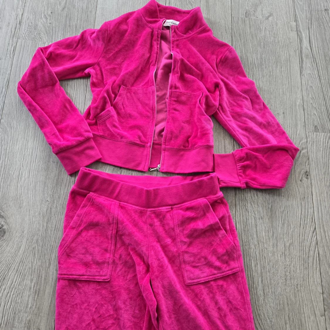 Rosa velour set från Juicy Couture - 1