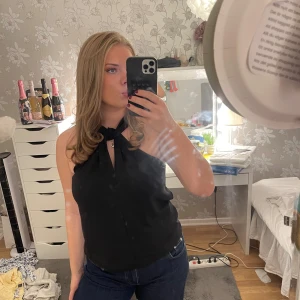 Topp, zara - Säljer denna fina topp som jag endast är använd fåtal gånger