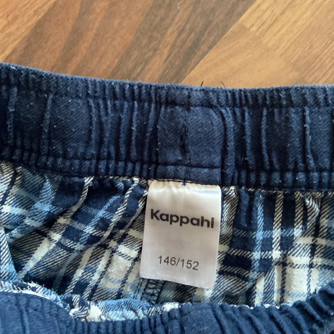 Blårutiga mjukisbyxor från Kappahl - 2