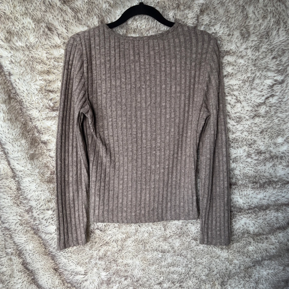 Ribbad beige långärmad tröja - 4