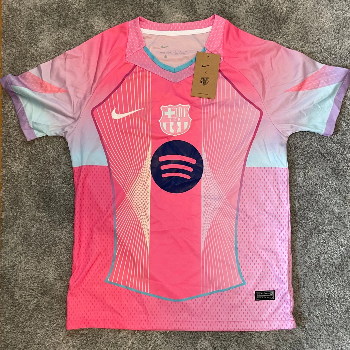 Barcelona pink special jersey 