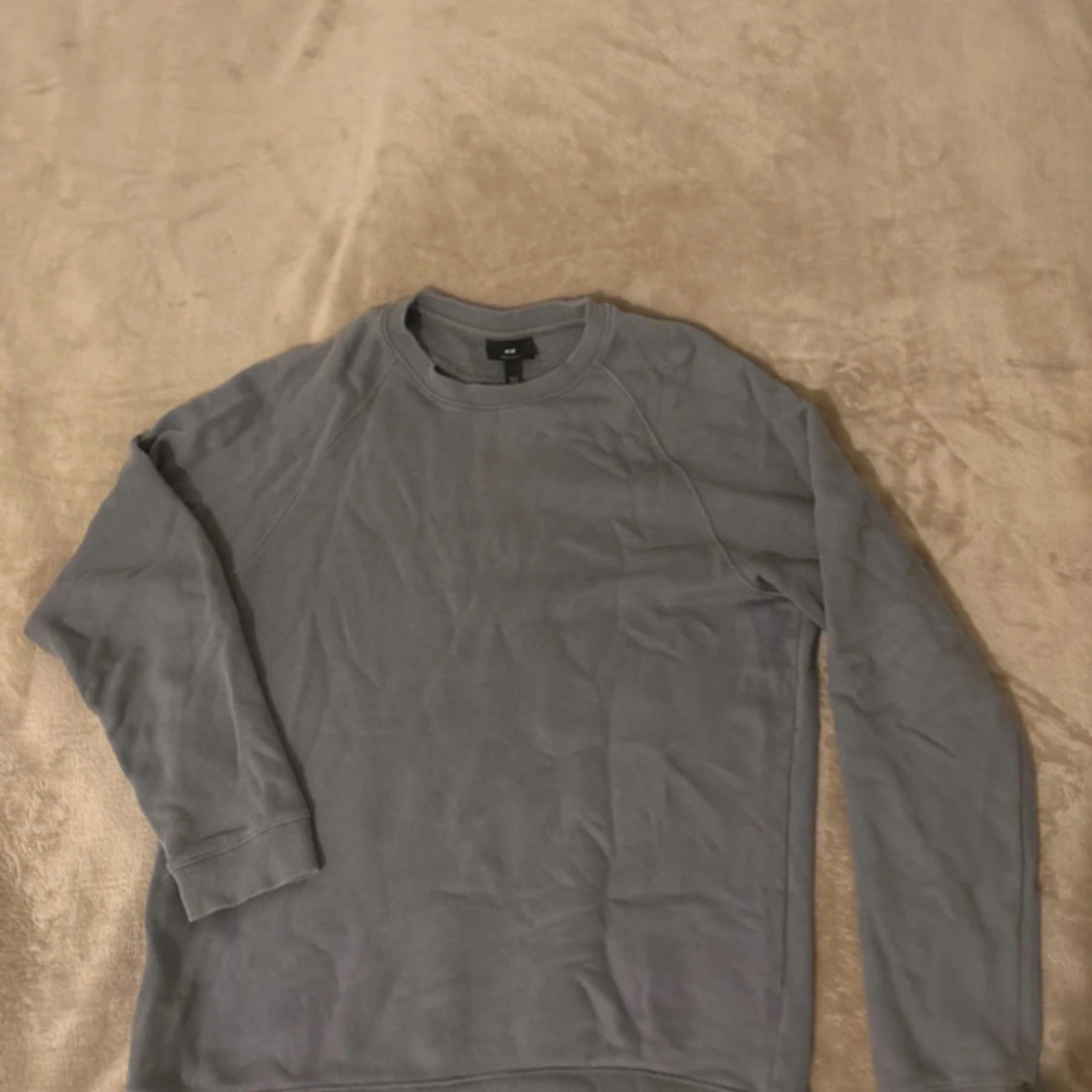 Grå sweatshirt från H&M - 1