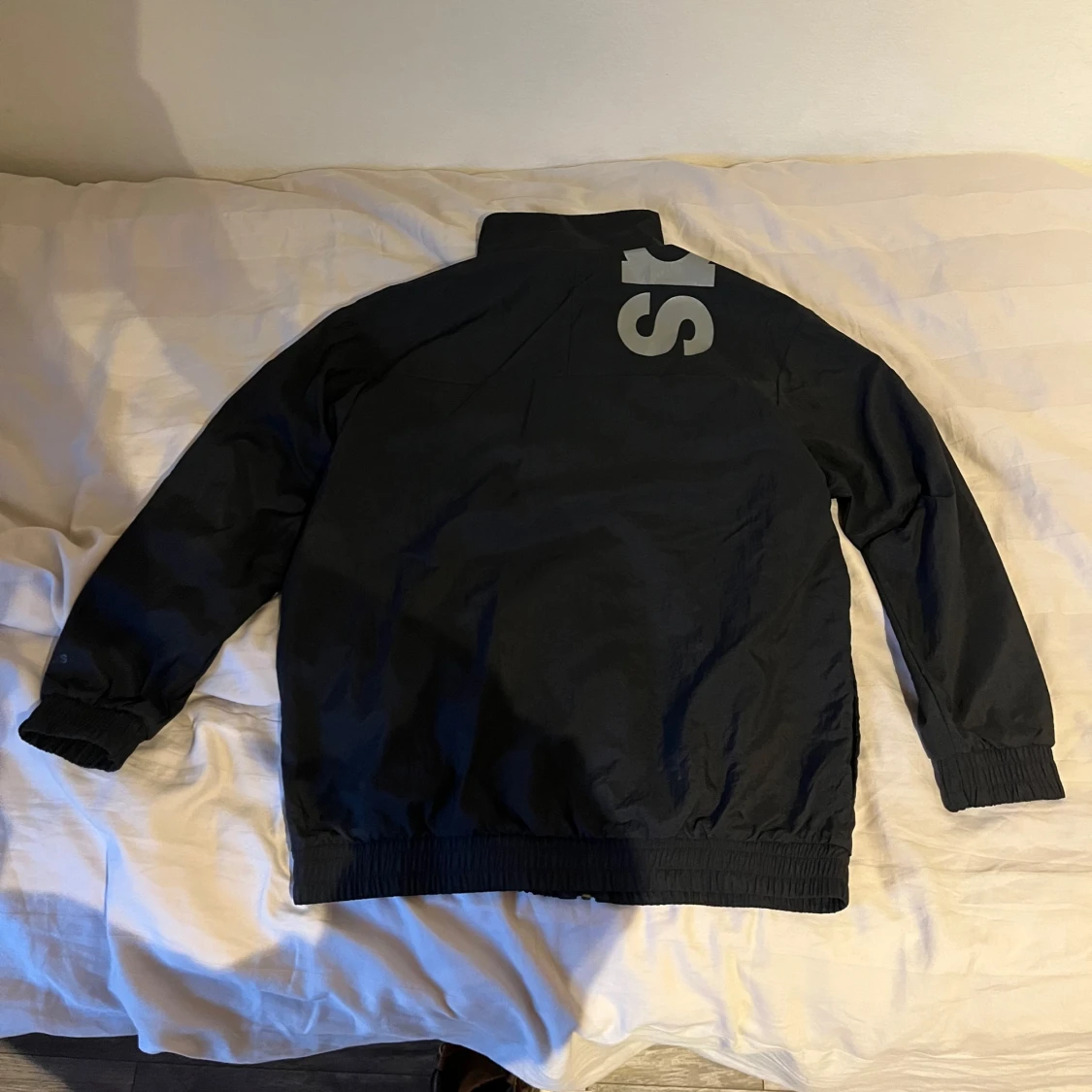 Svart adidas jacka  - 1