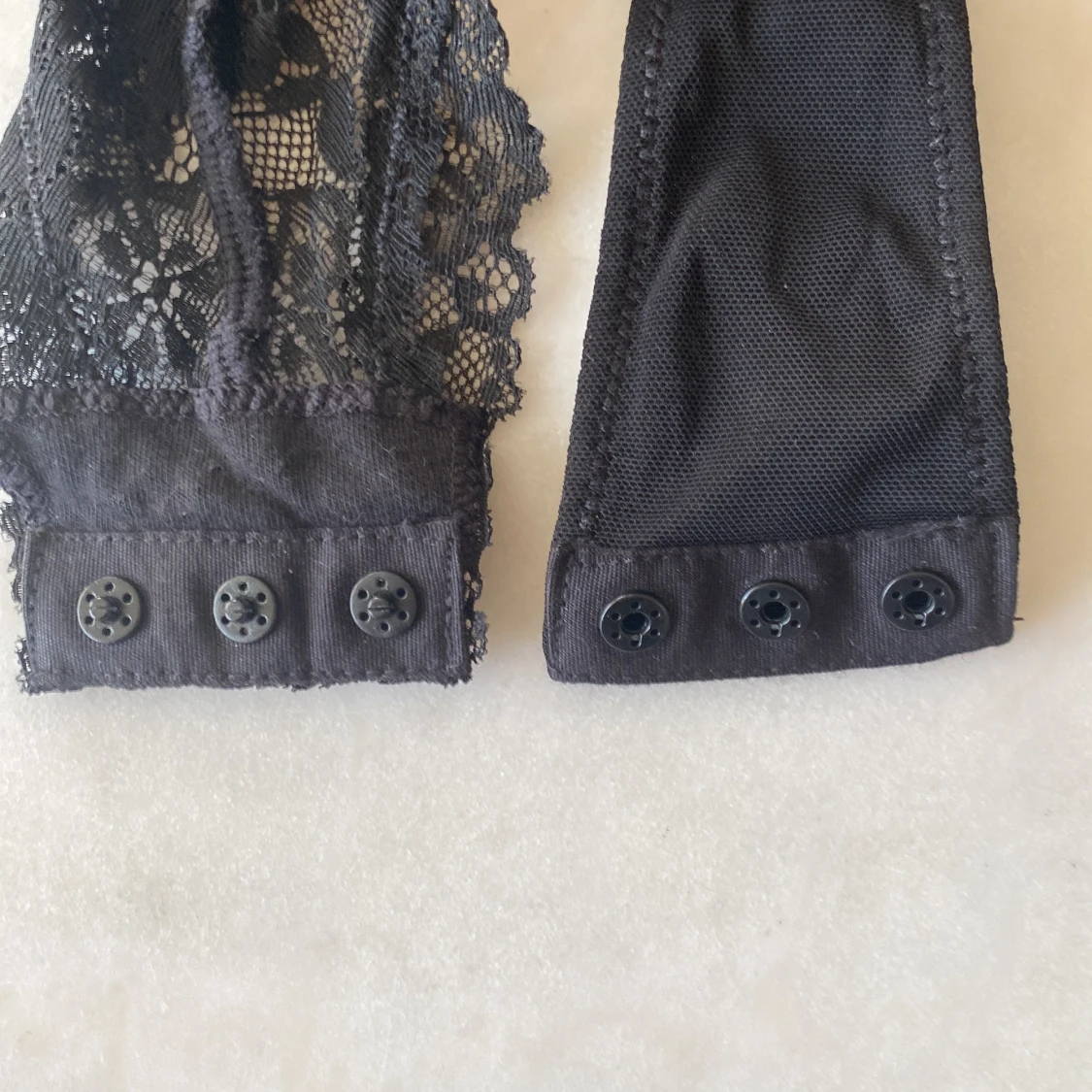 Svart spetsig korsettbody med bygel - 3