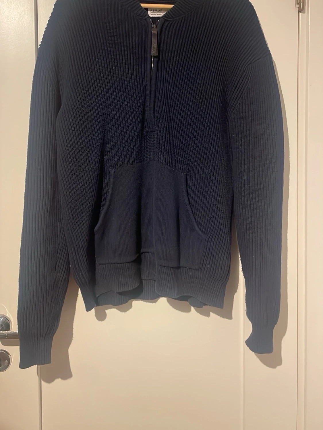 Marinblå stickad tröja från Replay