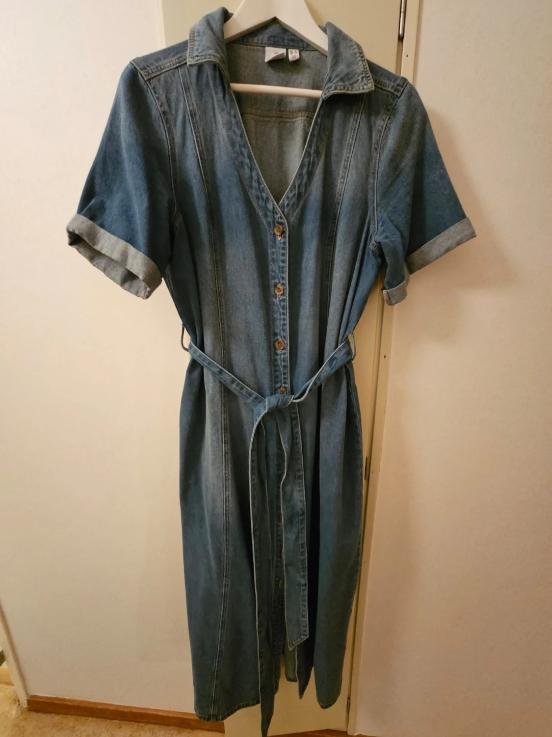 Jeansklänning med knappar Vero Moda