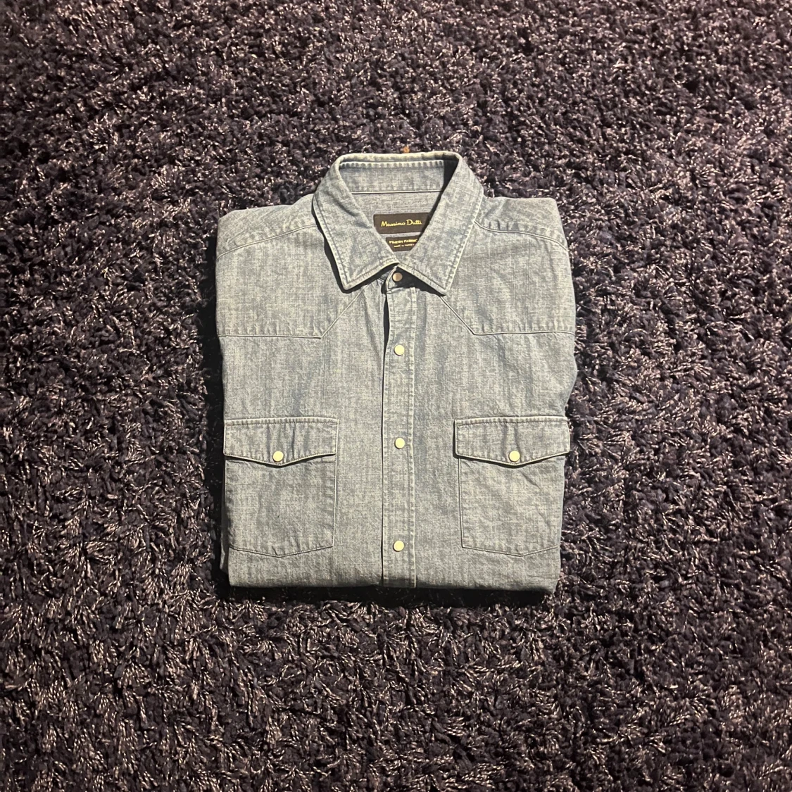 Blå skjorta från Massimo Dutti