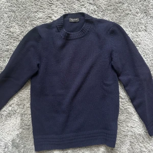 Dondup tröja - Säljer nu min snygga stickade  dondup tröja.  Size S, Nypris 2000kr på United fashion i Göteborg 