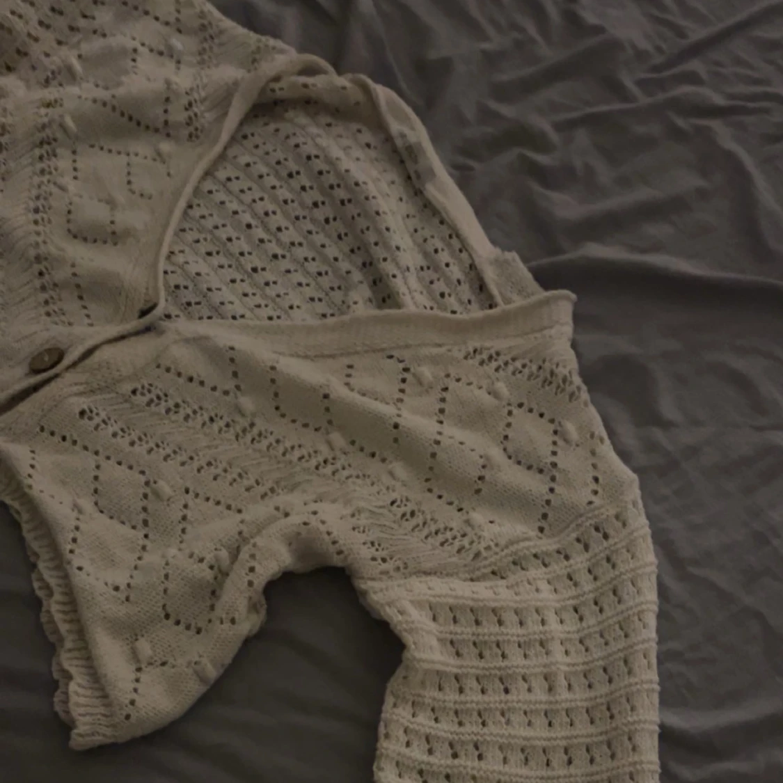 Beige stickad kofta  - 1