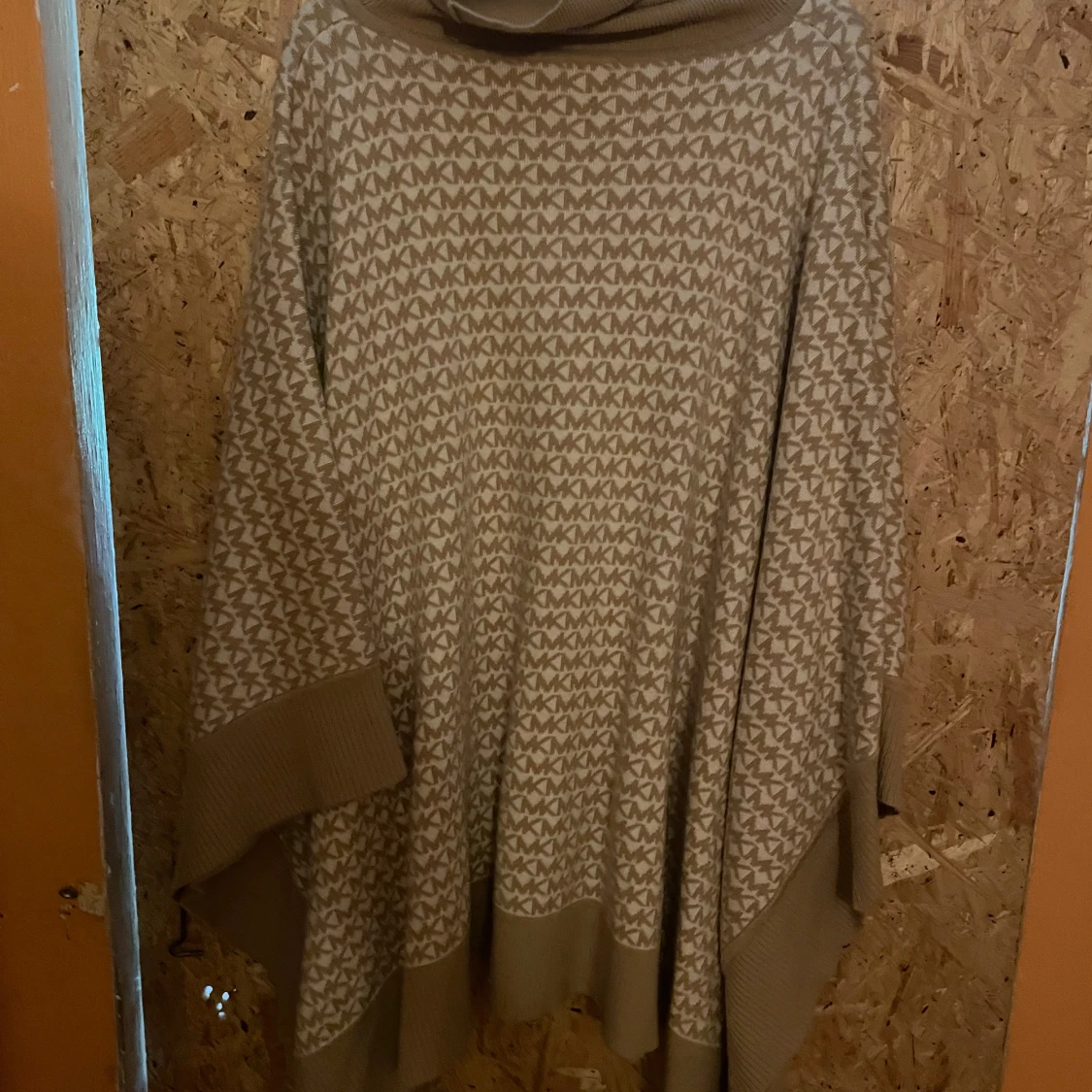 Beige poncho-tröja Michael Kors S/M