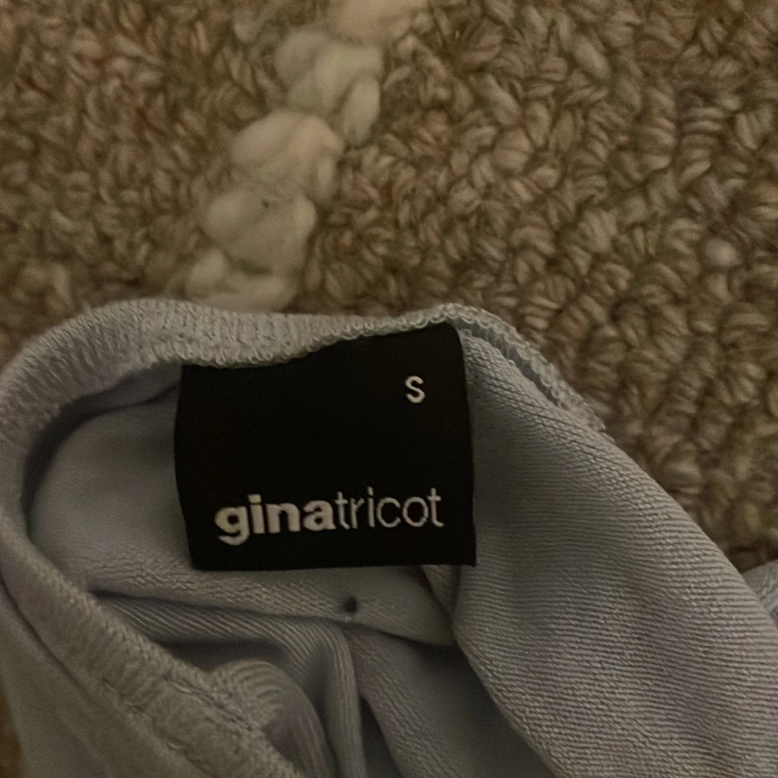 Ljusblå linnetopp från Gina Tricot - 1