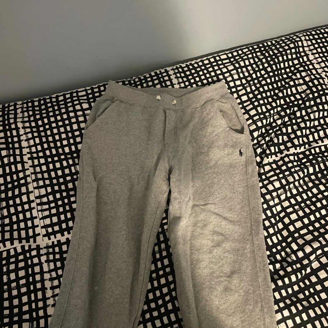 Grå mjukisbyxor från Polo Ralph Lauren - 2