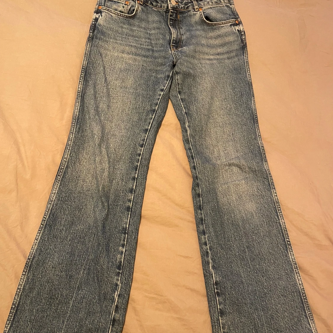 Blå bootcut jeans från Zara, stl 40
