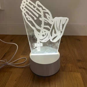 Lampa - Ny skick funkar jättebra 