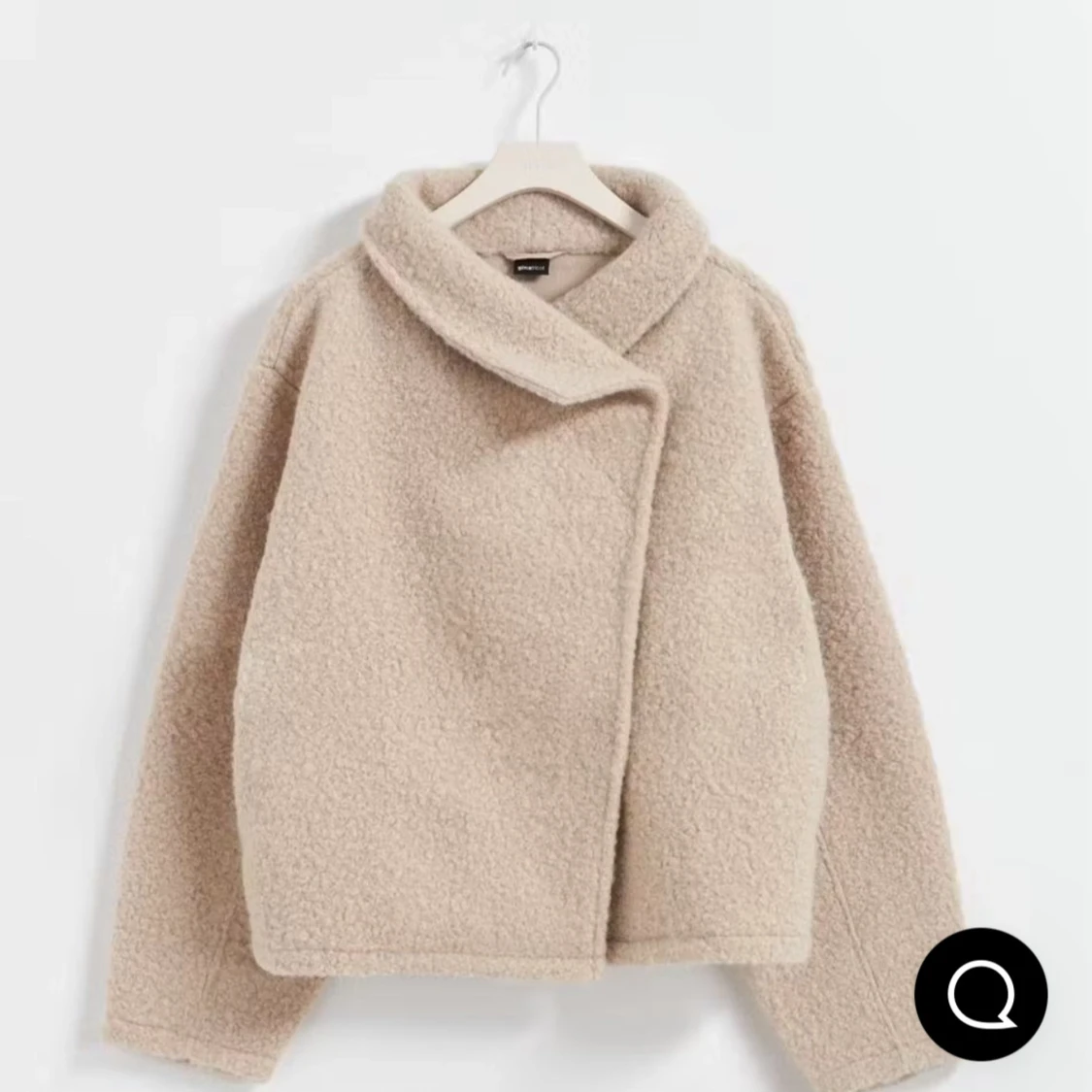 Beige teddyjacka från Gina tricot - 1