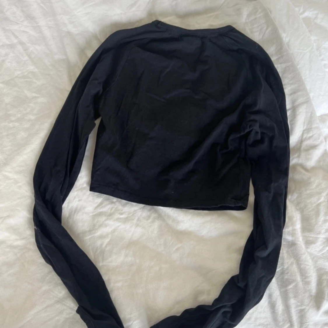 Svart croppad långärmad Gymshark tröja - 3