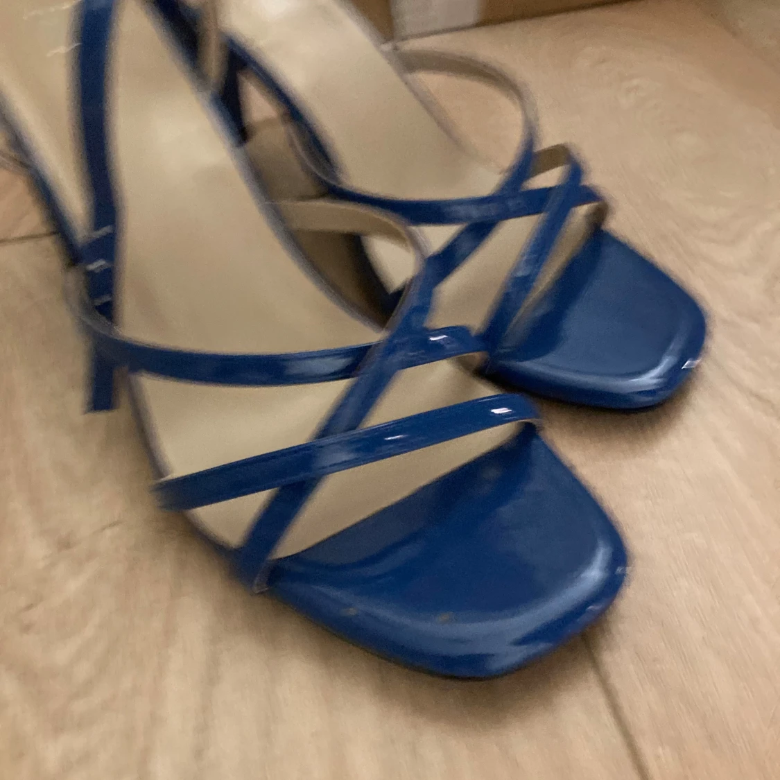 Blå sandaler med klack från XIT - NYA - 2