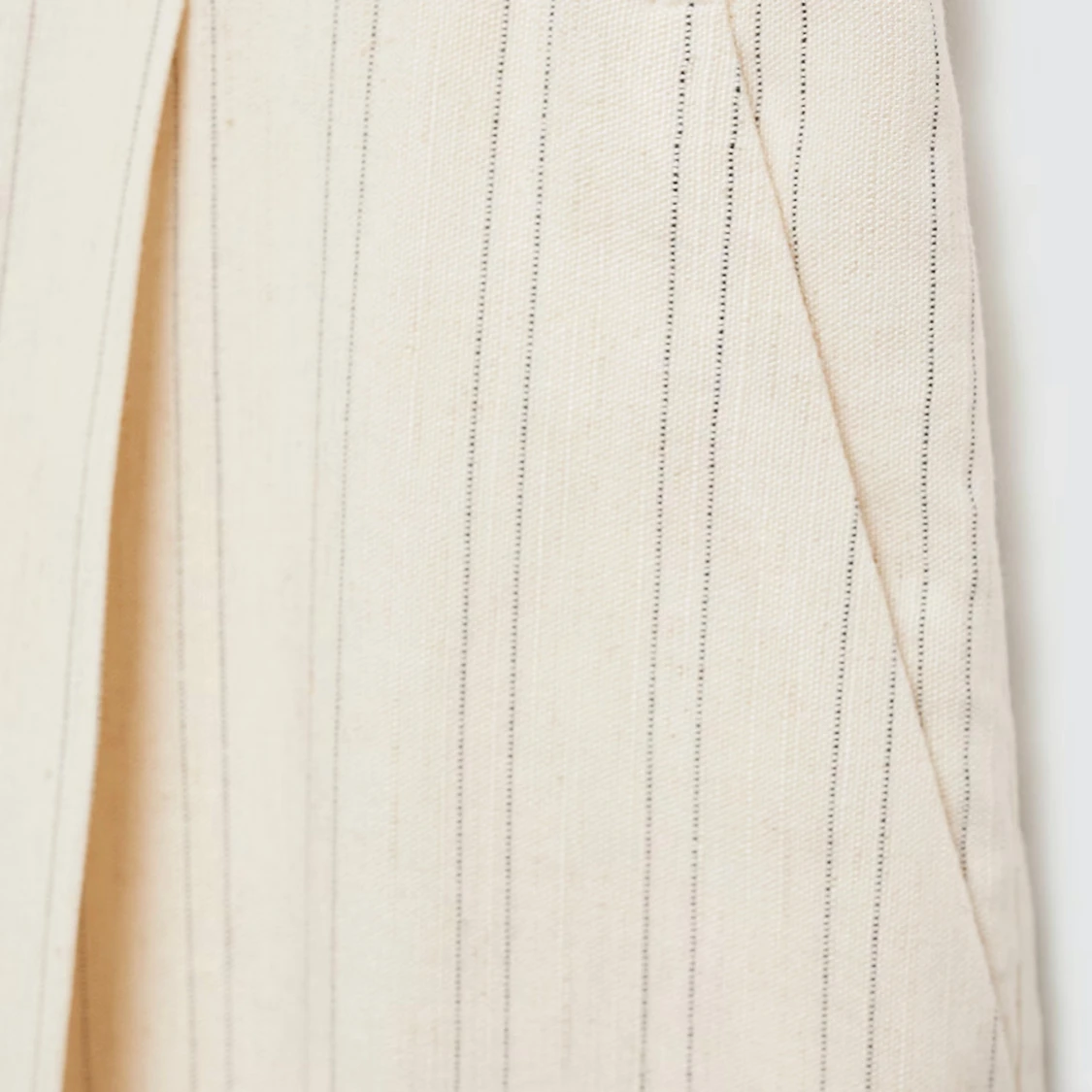 Randiga ljusa linnebyxor - 3