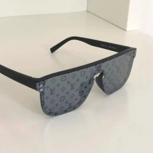 Lv solglasögon  - Använde den en gång