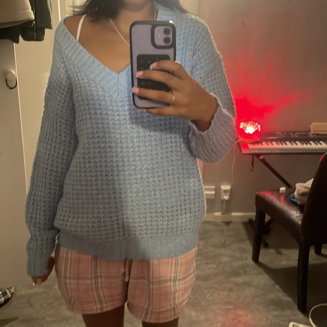 Ljusblå stickad v-ringad tröja - 3