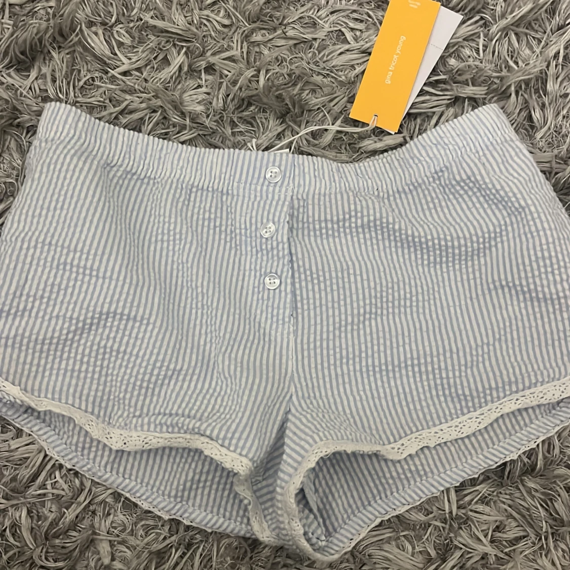 Blåvit pyjamas bomullsshorts och topp med spets - 2