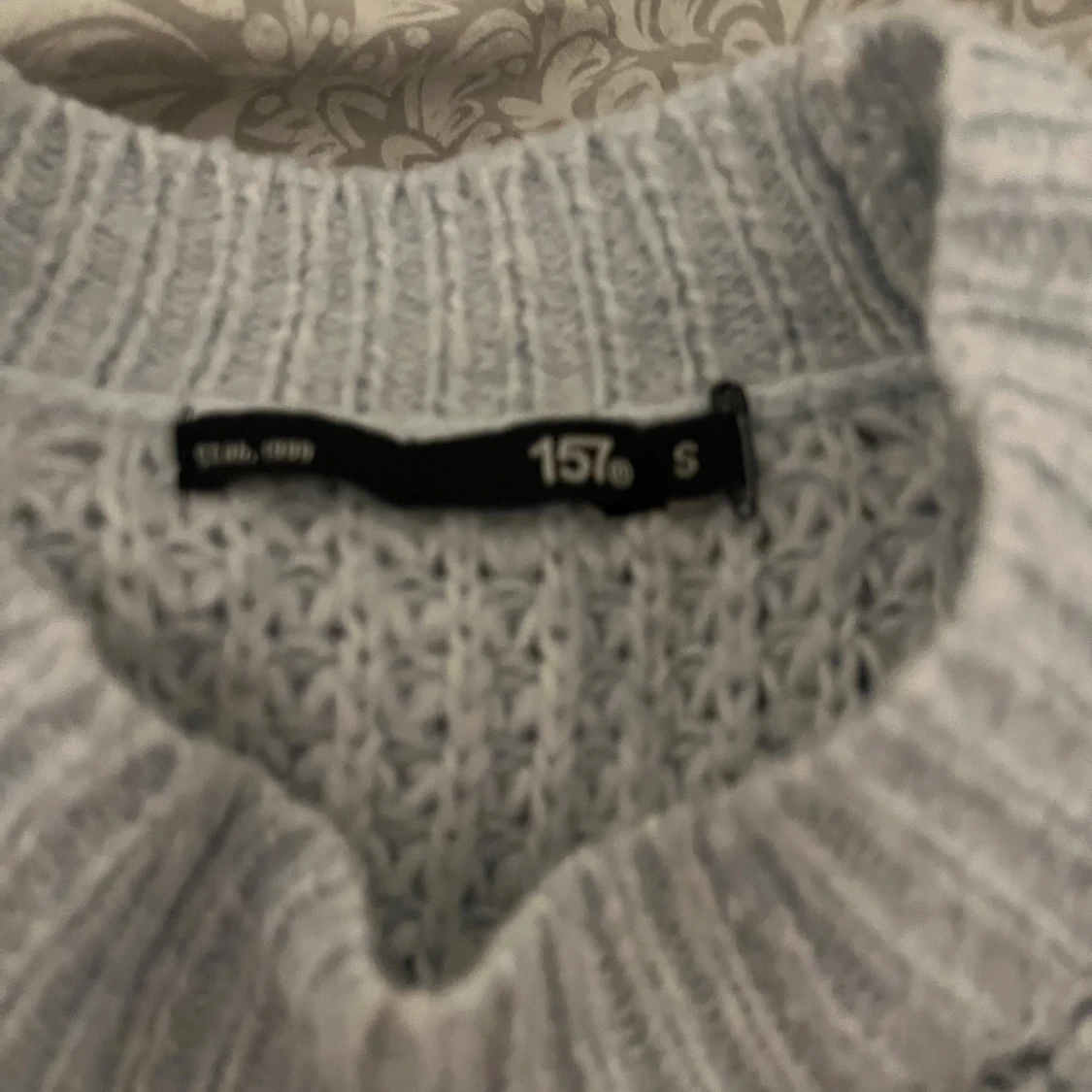 Ljusblå stickad tröja från 157 - 1