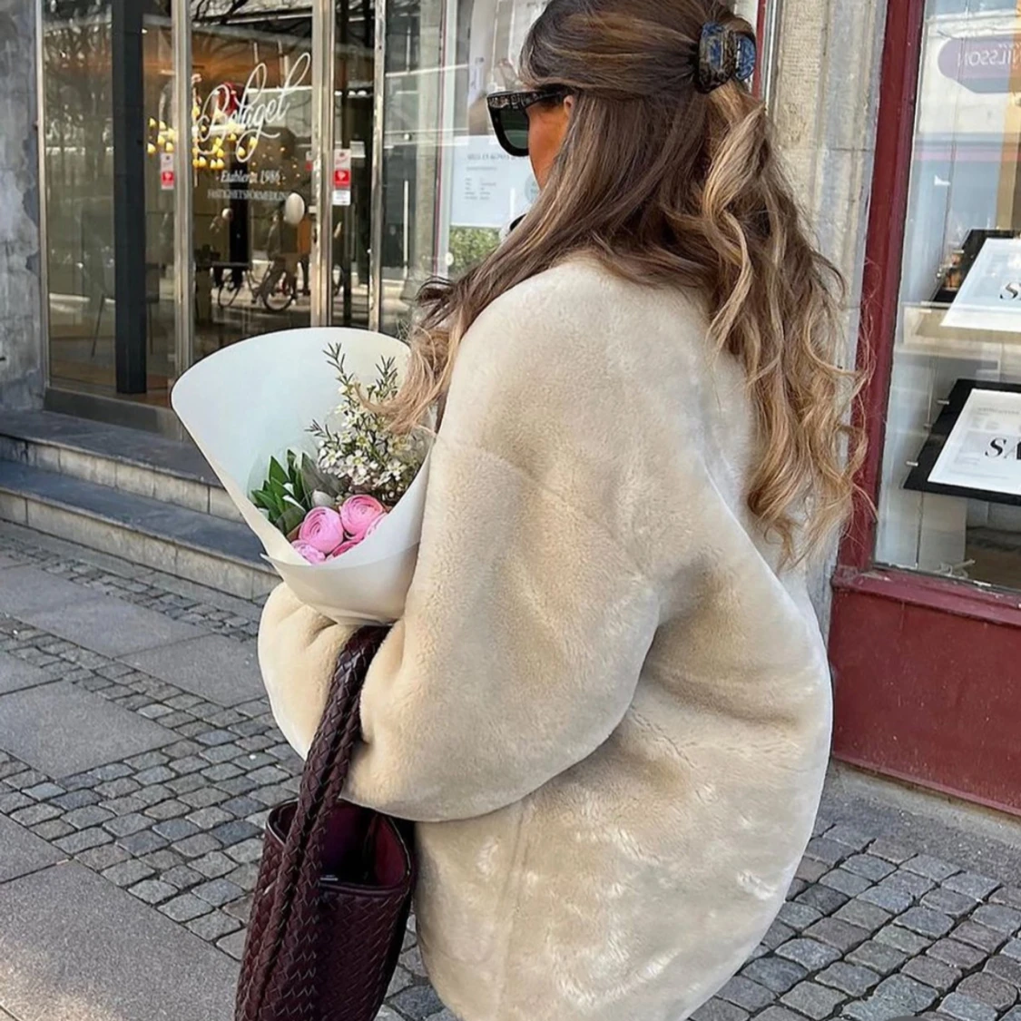 Beige teddyjacka från nakd - 3