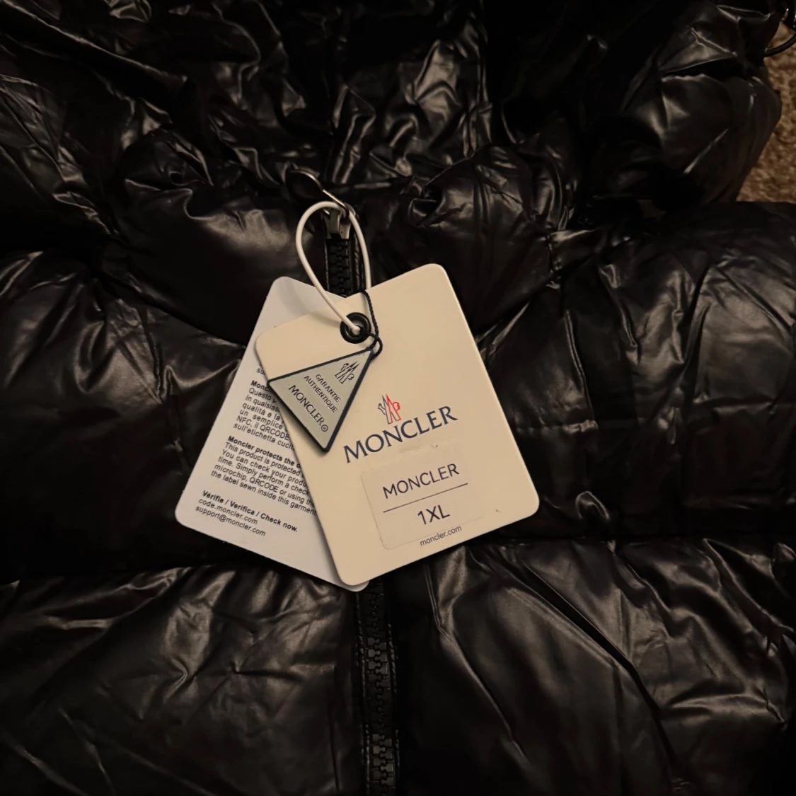 Svart Moncler pufferjacka Xl - 1