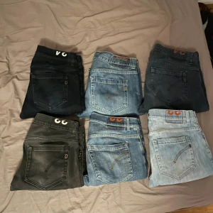 Dondup Jeans bulk  - Säljer av mina dondup jeans!                             Individuella priser finns på min profil!                 Alla jeans är i bra skick! Storlek 32-34
