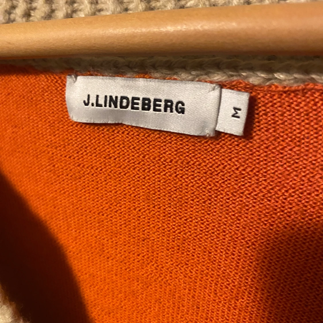 Beige stickad kofta från J.Lindeberg - 3