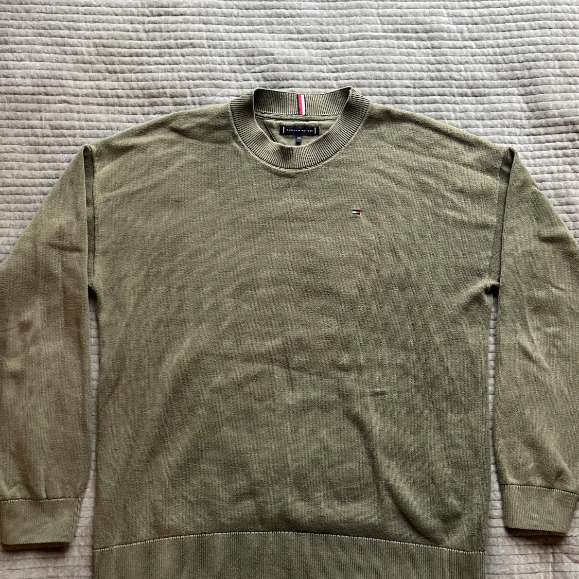 grön tröja Tommy Hilfiger