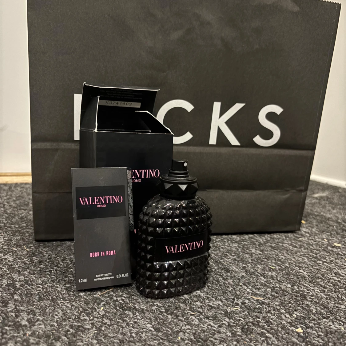 Valentino Uomo Born In Roma+sample🌸