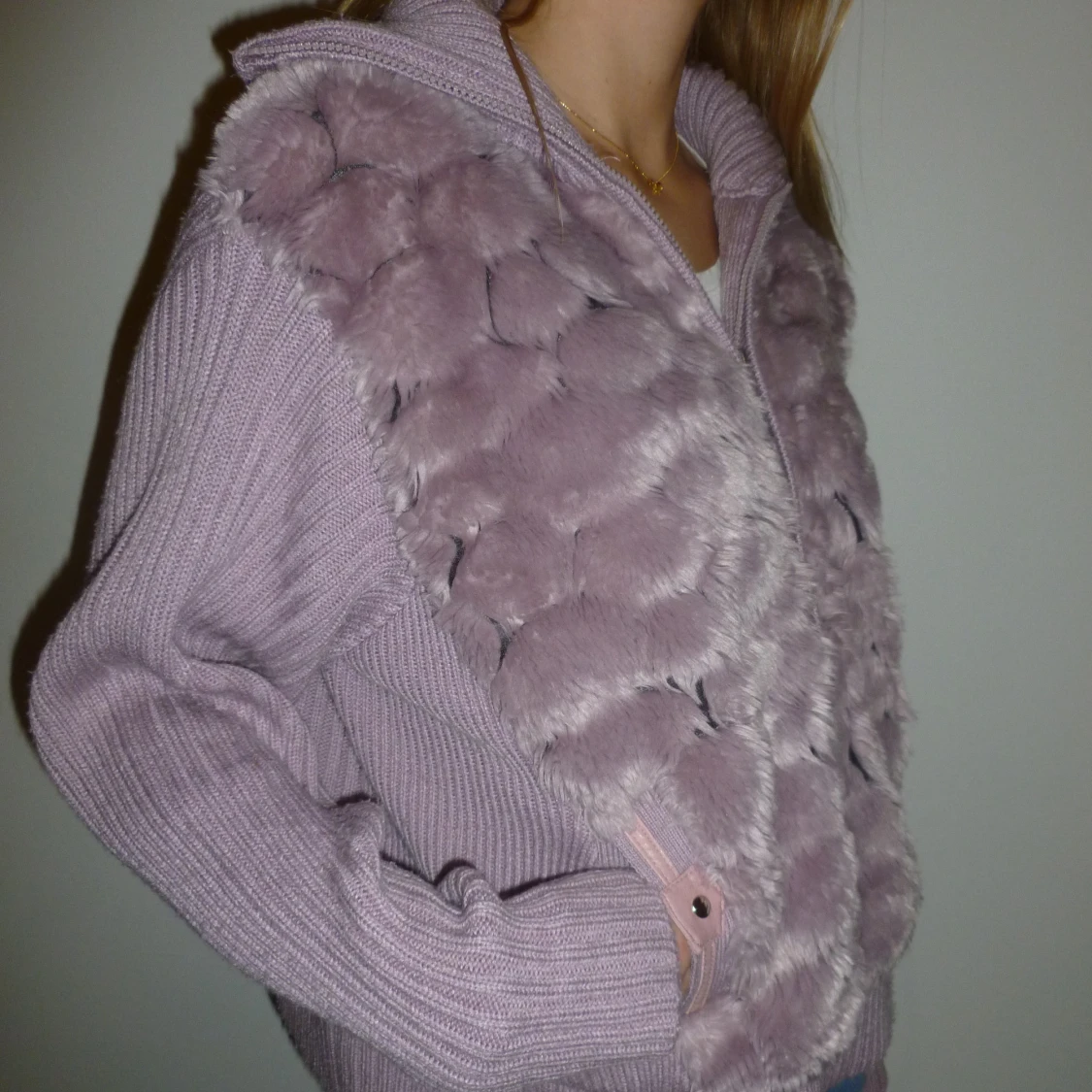 Lila pälskofta med dragkedja - 1