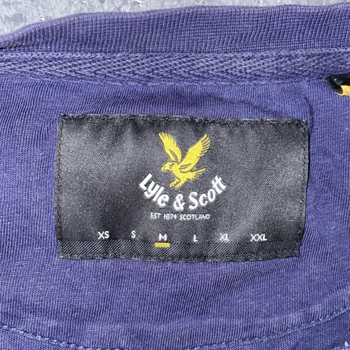 Mörkblå Lyle & Scott tröja - 2