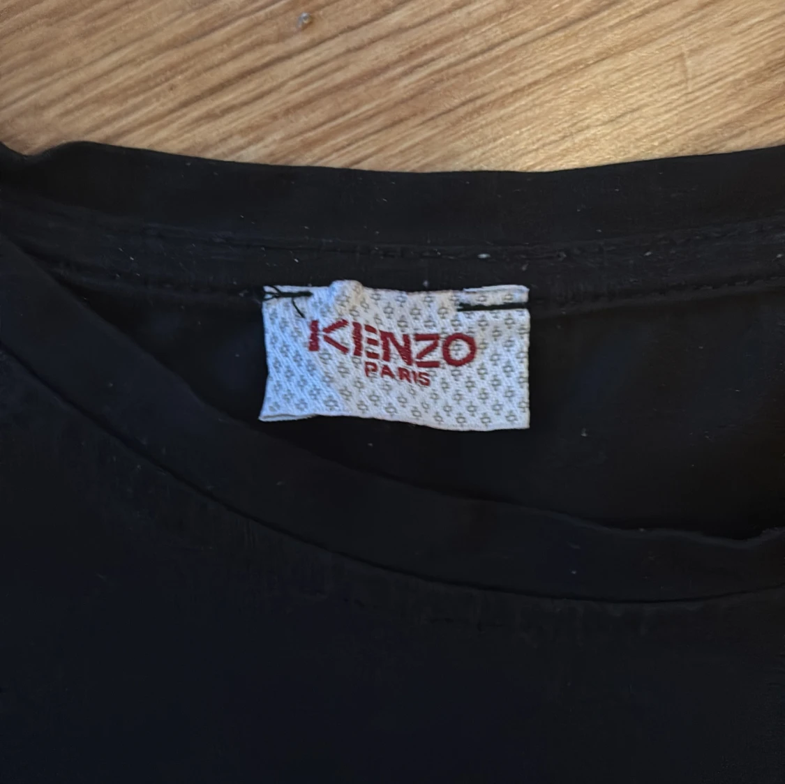 Svart t-shirt med tigerbroderi från Kenzo - 2