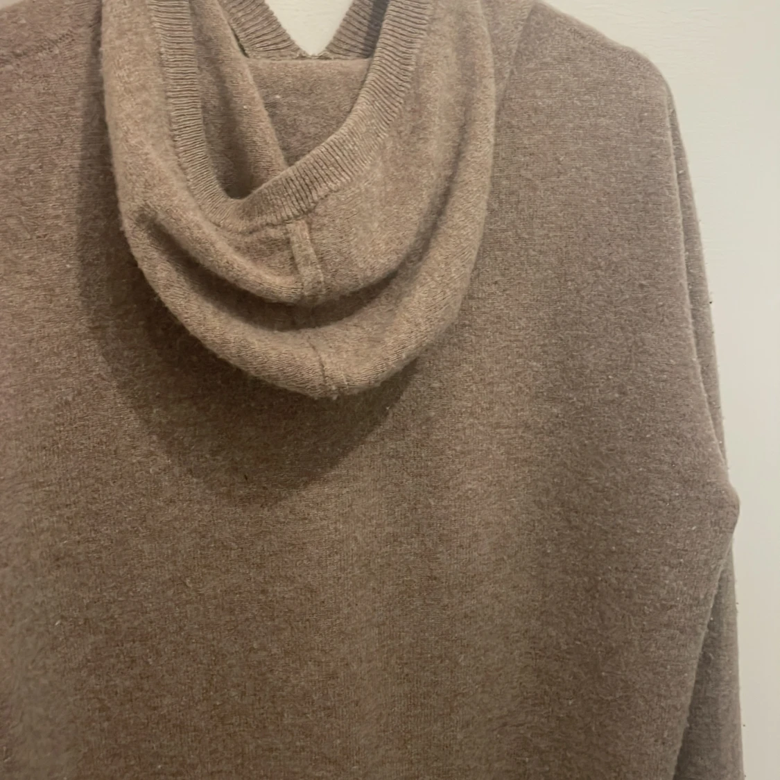 Beige Kashmir hoodie - 2