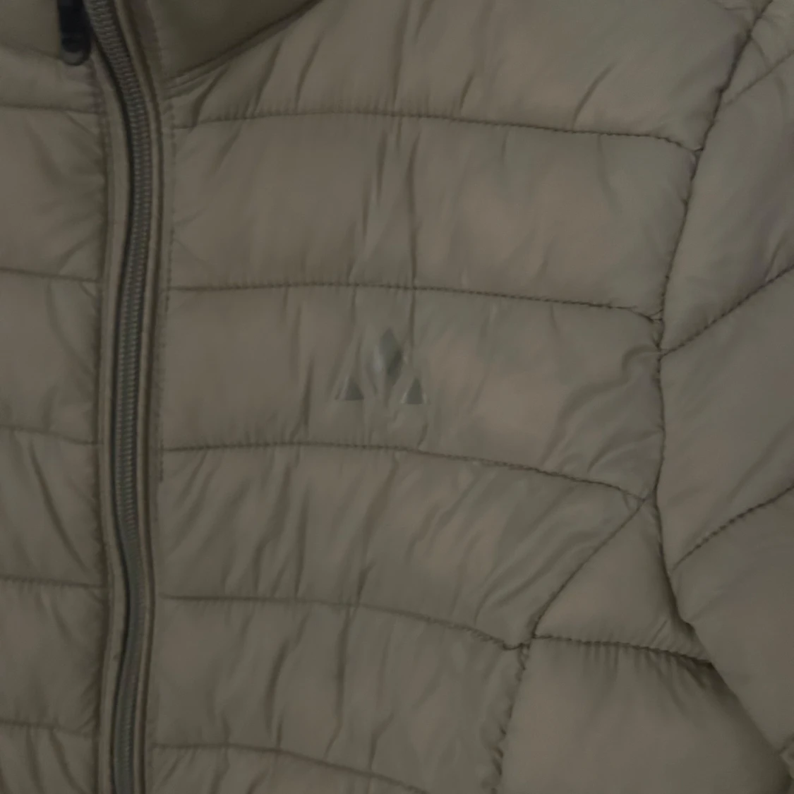 Beige pufferjacka från Whistler - 90