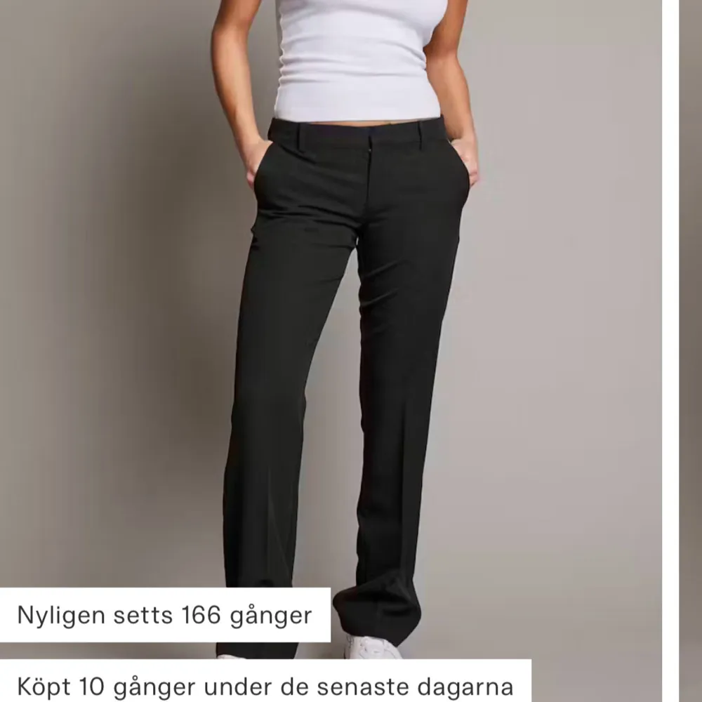 Kostymbyxor från bikbok använda en gång i storlek 38. De är i modellen Vera i petite så dem passar runt 160. Köpta för 500.. Farkut & Housut.