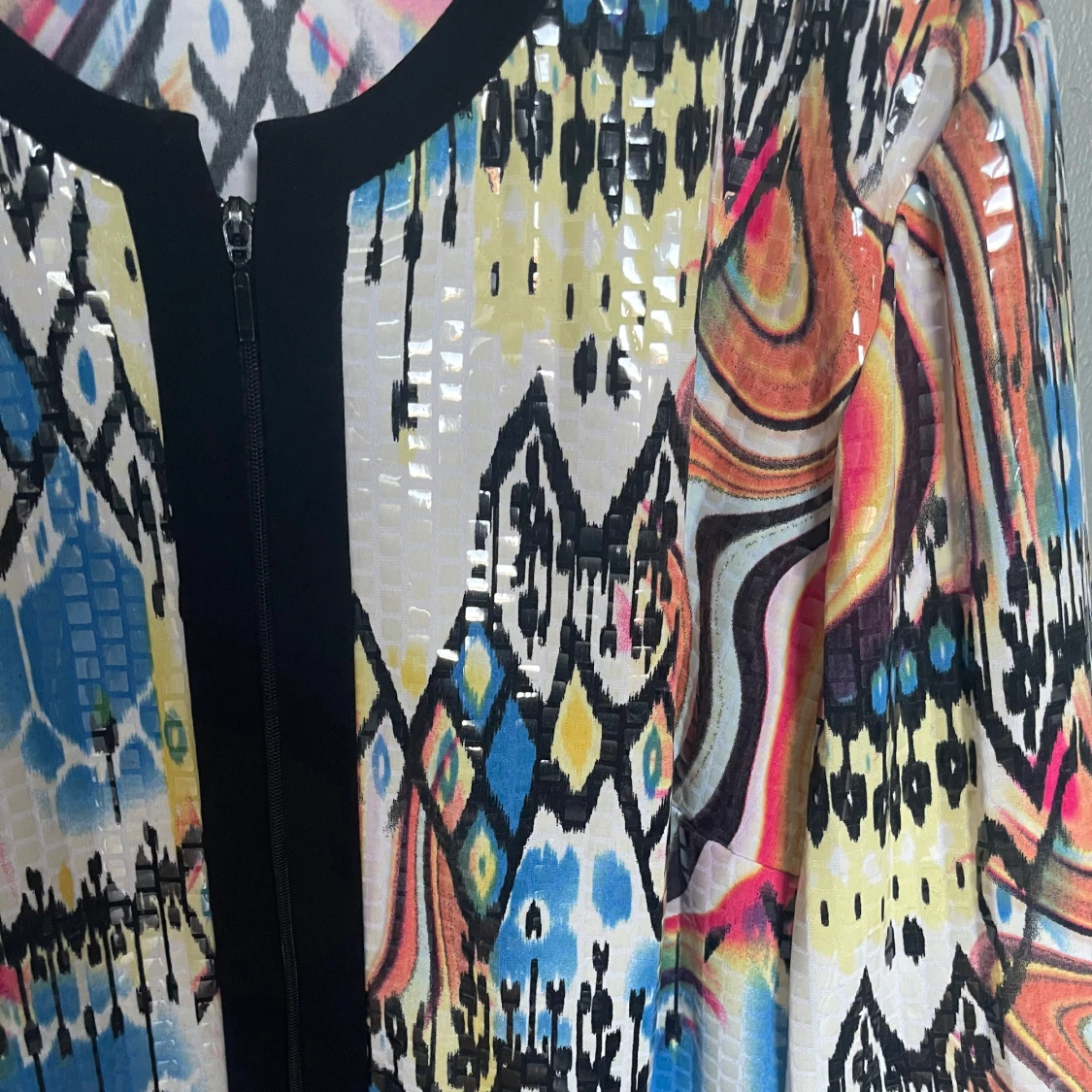 Färgglad mönstrad jacka  - 90